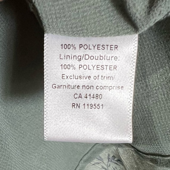 Gentle fawn / floral light weight long sleeve blouse with slip - Picture 9 of 10